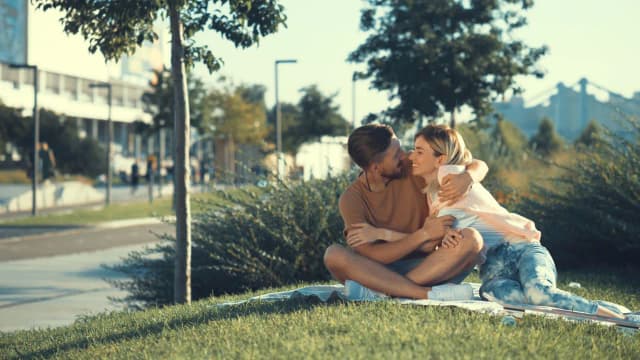 Co to jest namiętność w związku i jak ją utrzymać na zawsze